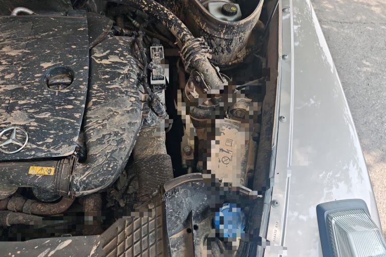 Used Mercedes-Benz G-Class 2023 G 350 Engine Bay Left
