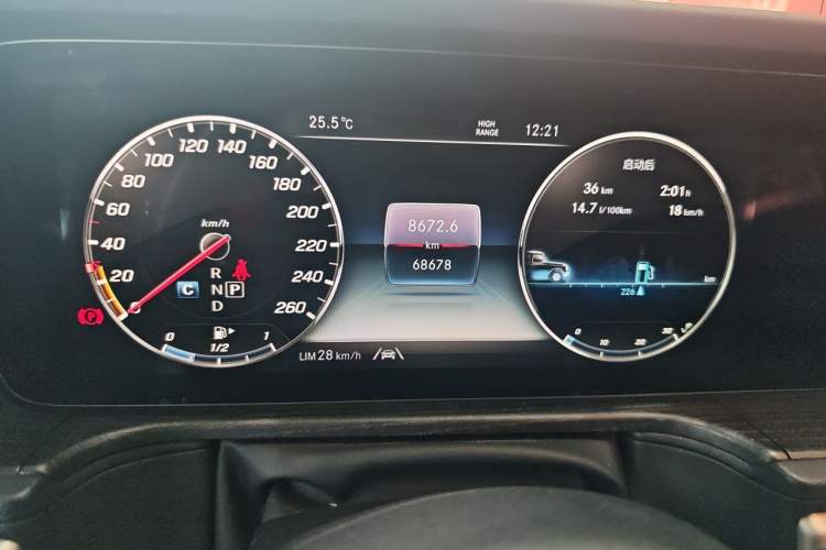 Used Mercedes-Benz G-Class 2023 G 350 Odometer Close Up