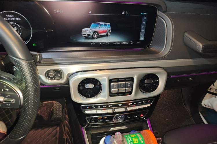 Used Mercedes-Benz G-Class 2023 G 350 Audio And AC Panel