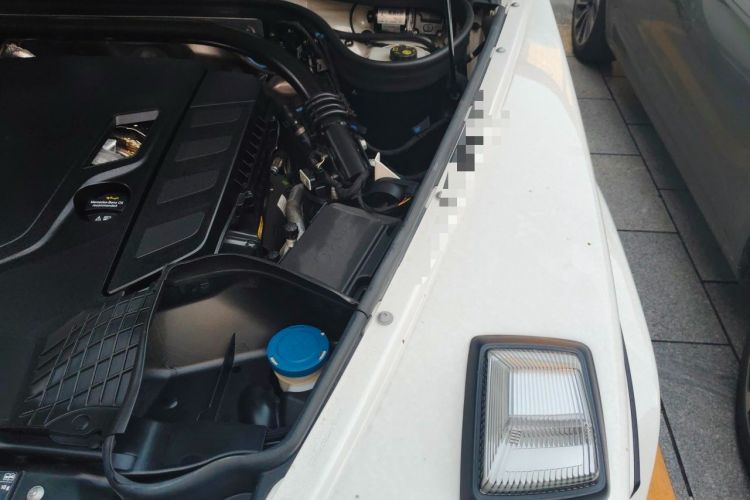 Used Mercedes-Benz G-Class 2023 G 500 Engine Bay Left
