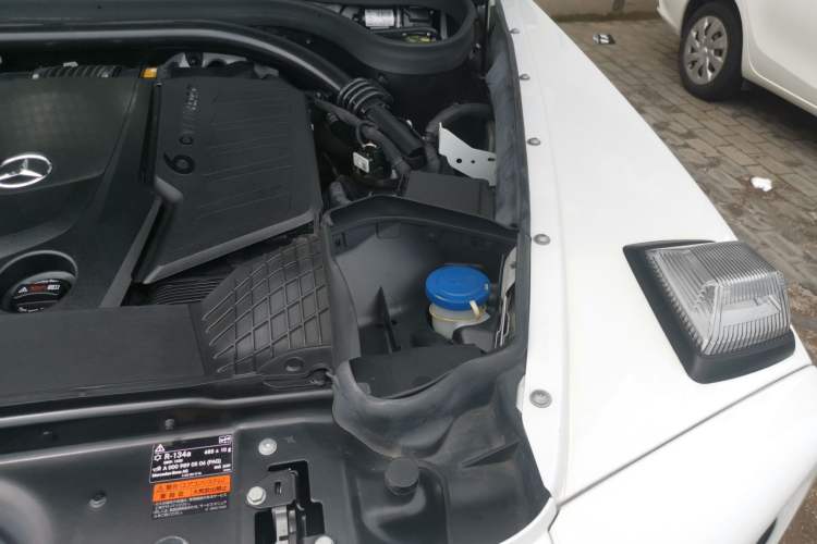 Used Mercedes-Benz G-Class  Engine Bay Left