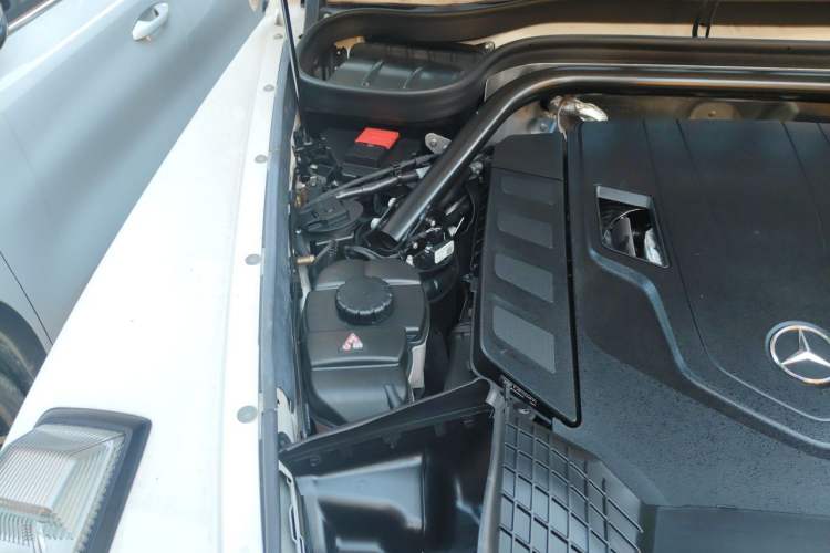 Used Mercedes-Benz G-Class 2023 G 500 Engine Bay Right