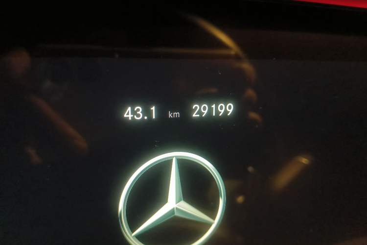 Used Mercedes-Benz G-Class 2023 G 350 Odometer Close Up