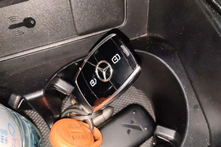 Used Mercedes-Benz G-Class  Vehicle Key