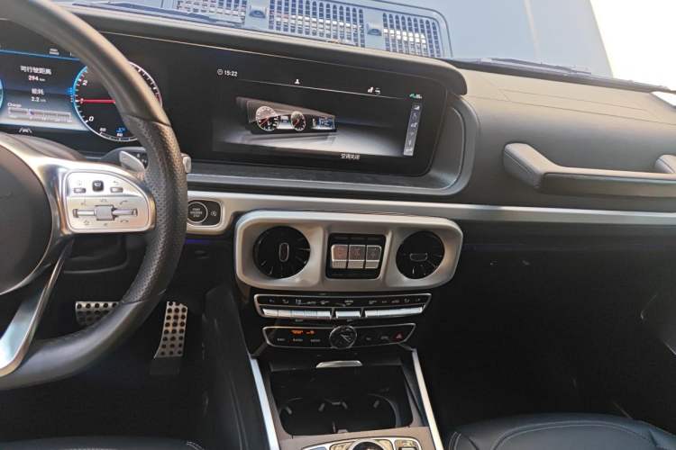 Used Mercedes-Benz G-Class 2024 G 350 Audio And AC Panel