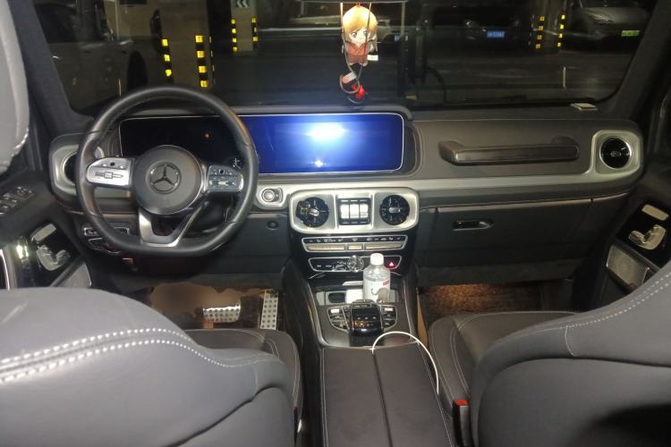 Used Mercedes-Benz G-Class 2024 G 350 Center Console