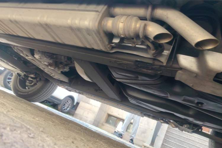 Used Mercedes-Benz G-Class 2024 G 500 Chassis Rear Left