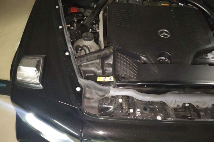 Used Mercedes-Benz G-Class 2024 G 500 Engine Bay Right