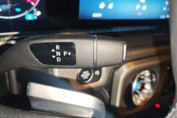 Used Mercedes-Benz G-Class 2024 G 500 Gear Lever