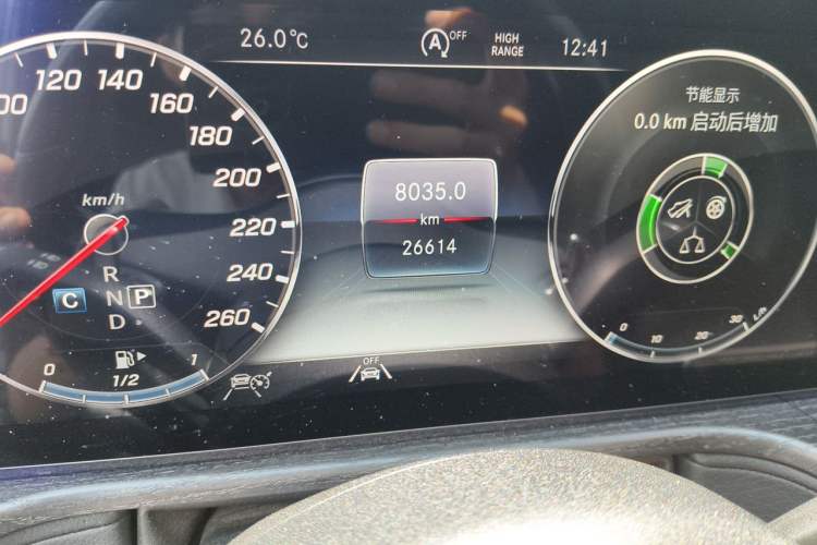 Used Mercedes-Benz G-Class 2024 G 350 Odometer Close Up