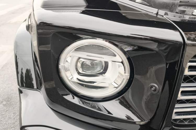 Used Mercedes-Benz G-Class 2024 G 350 Right Front Headlight
