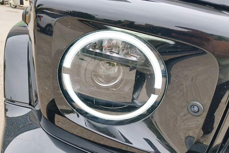 Used Mercedes-Benz G-Class 2024 G 350 Right Front Headlight