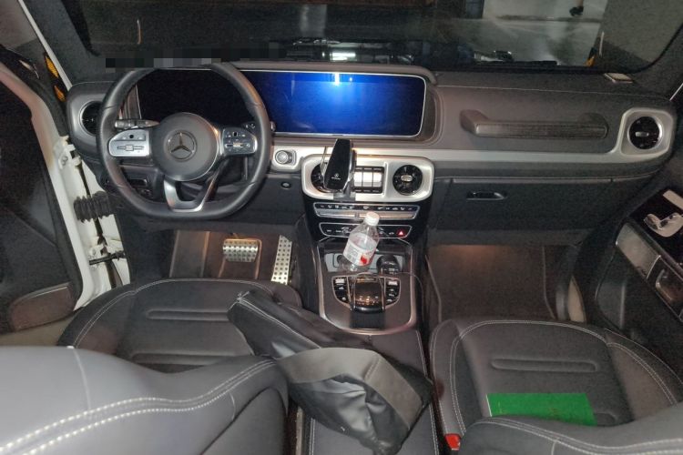 Used Mercedes-Benz G-Class 2024 G 350 Center Console