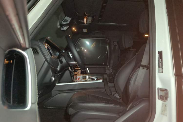 Used Mercedes-Benz G-Class 2024 G 350 Left Front Seat