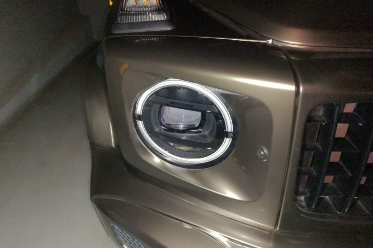 Used Mercedes-Benz G-Class 2024 G 350 Right Front Headlight