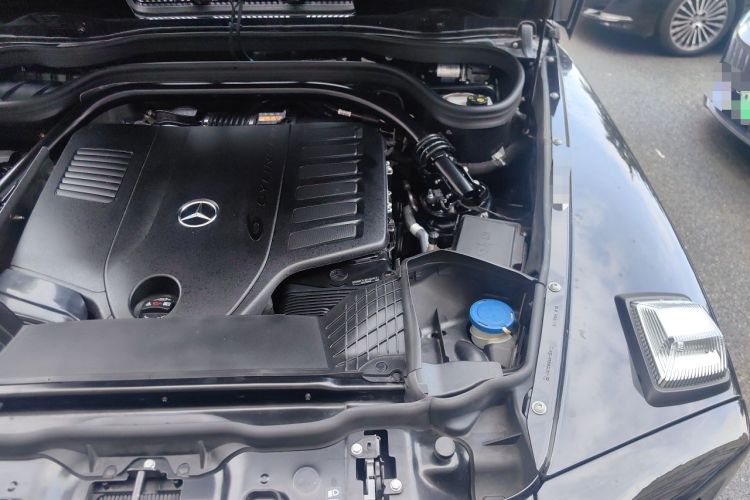 Used Mercedes-Benz G-Class 2025 G 500 Engine Bay Left
