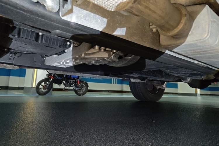 Used Mercedes-Benz G-Class 2025 G 500 Chassis Front Left