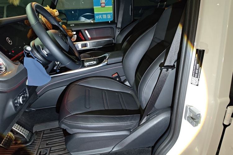 Used Mercedes-Benz G-Class 2025 G 500 Left Front Seat