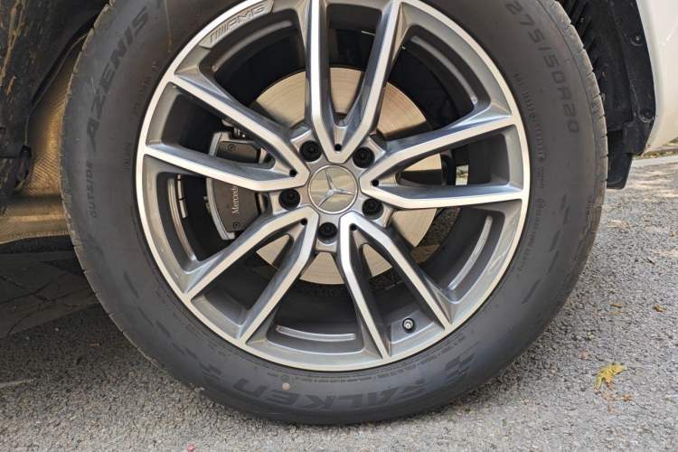 Used Mercedes-Benz G-Class 2025 G 500 Right Front Wheel Hub