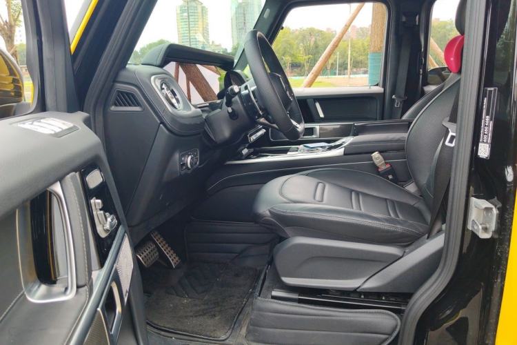 Used Mercedes-Benz G-Class 2025 G 500 Driver Seat