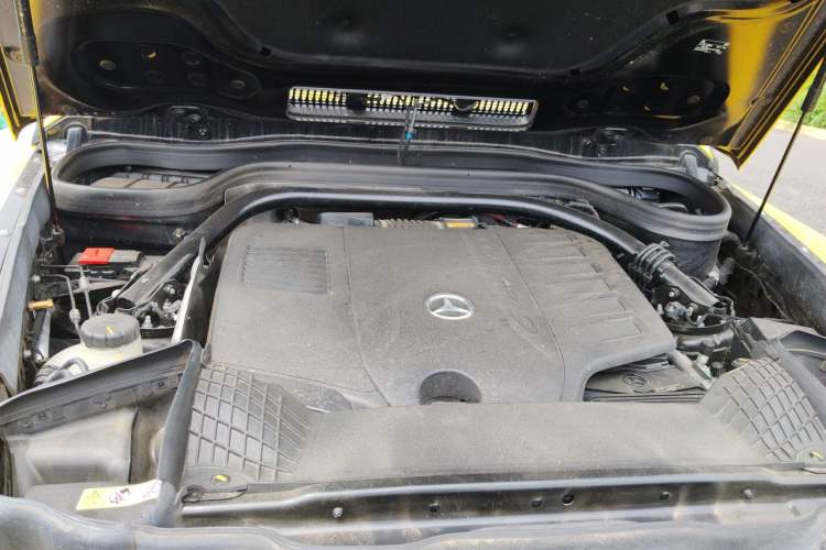Used Mercedes-Benz G-Class 2025 G 500 Engine Bay