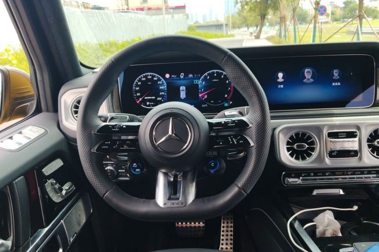 Used Mercedes-Benz G-Class 2025 G 500 Steering Wheel