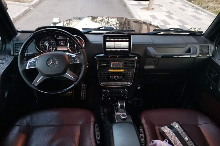 Used Mercedes-Benz G-Class AMG 2013 AMG G 63 Center Console
