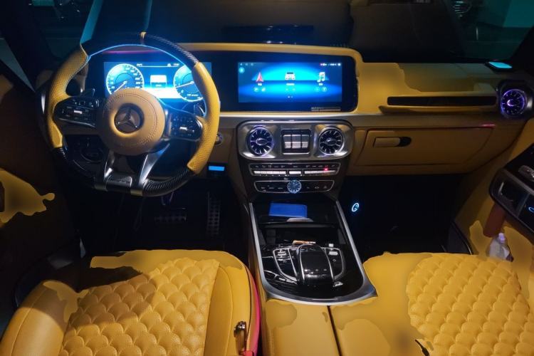 Used Mercedes-Benz G-Class AMG 2013 AMG G 63 Center Console