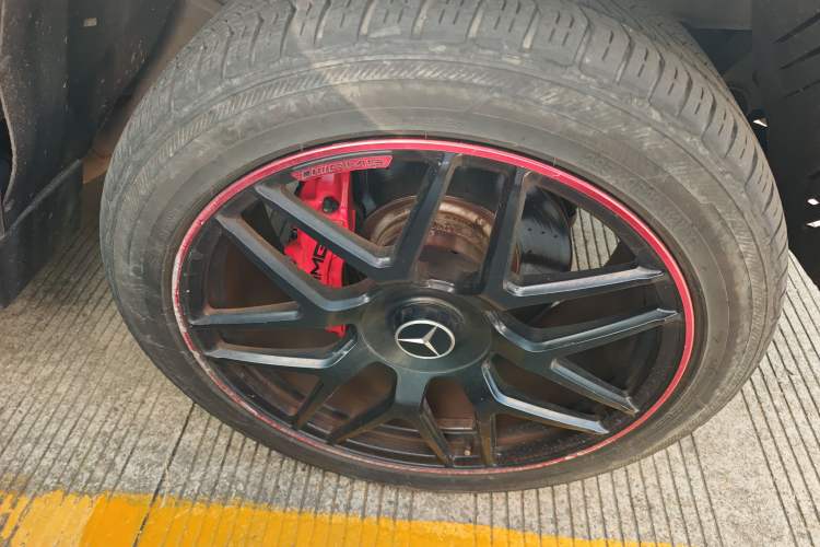 Used Mercedes-Benz G-Class AMG 2013 AMG G 63 Right Front Wheel Hub