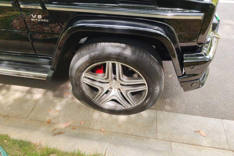 Used Mercedes-Benz G-Class AMG 2013 AMG G 63 Right Front Wheel Hub