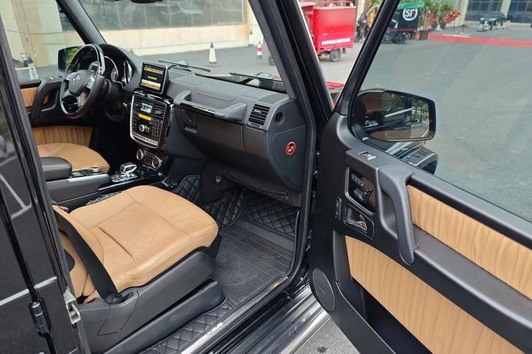 Used Mercedes-Benz G-Class AMG 2013 AMG G 63 Interior 7