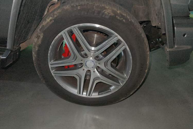 Used Mercedes-Benz G-Class AMG 2013 AMG G 63 Right Front Wheel Hub