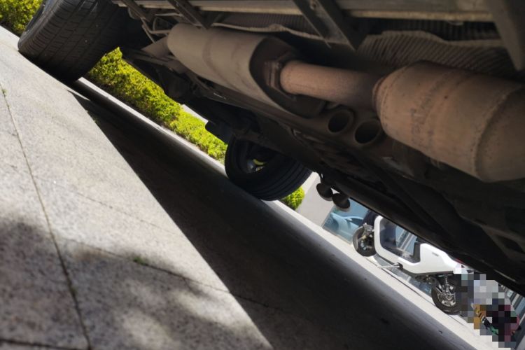 Used Mercedes-Benz G-Class AMG 2013 AMG G 63 Chassis Front Right