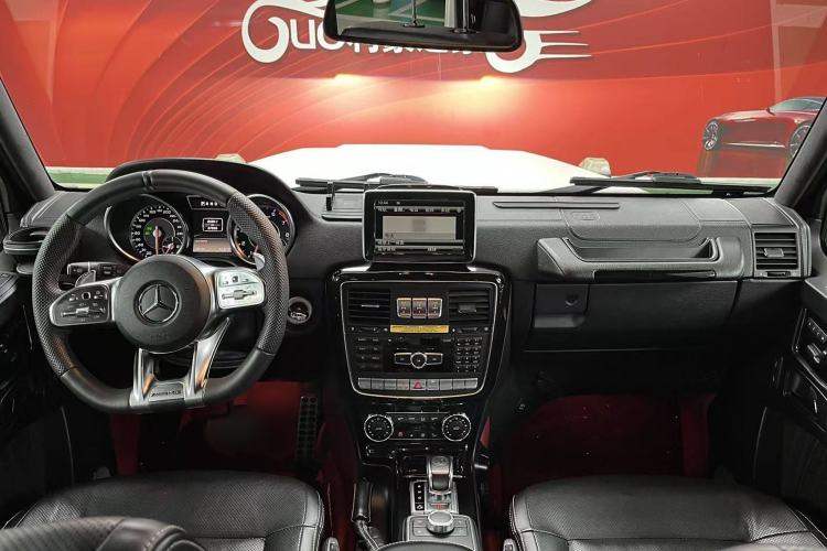 Used Mercedes-Benz G-Class AMG 2013 AMG G 63 Interior 1