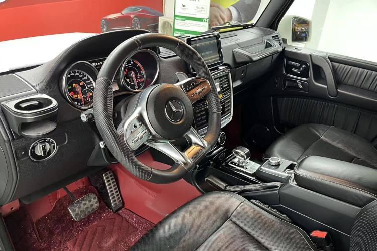 Used Mercedes-Benz G-Class AMG 2013 AMG G 63 Interior 4