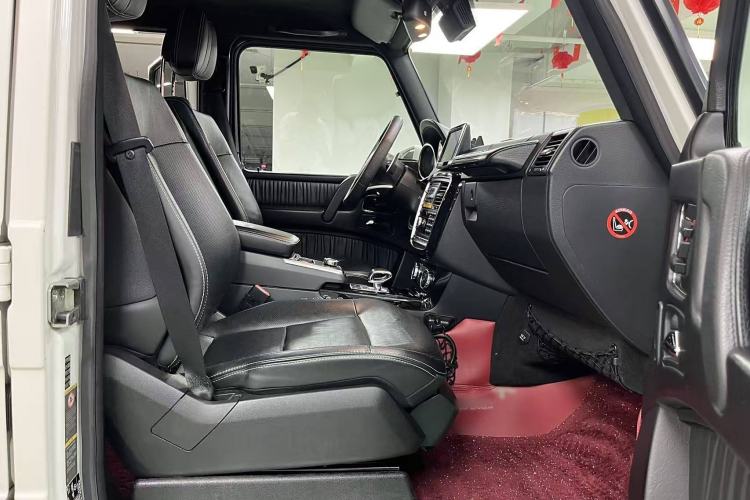 Used Mercedes-Benz G-Class AMG 2013 AMG G 63 Interior 8