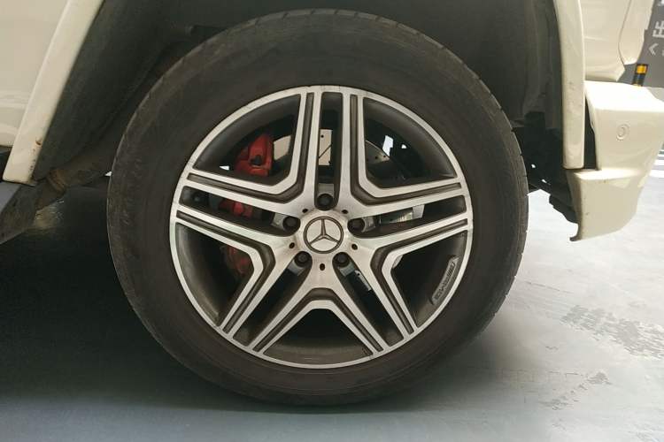 Used Mercedes-Benz G-Class AMG 2013 AMG G 63 Right Front Wheel Hub