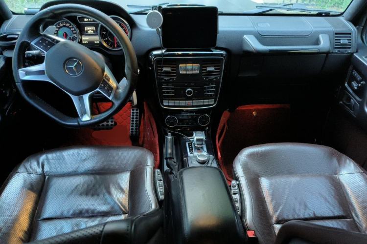 Used Mercedes-Benz G-Class AMG 2016 AMG G 63 Center Console