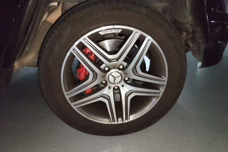 Used Mercedes-Benz G-Class AMG 2016 AMG G 63 Right Front Wheel Hub