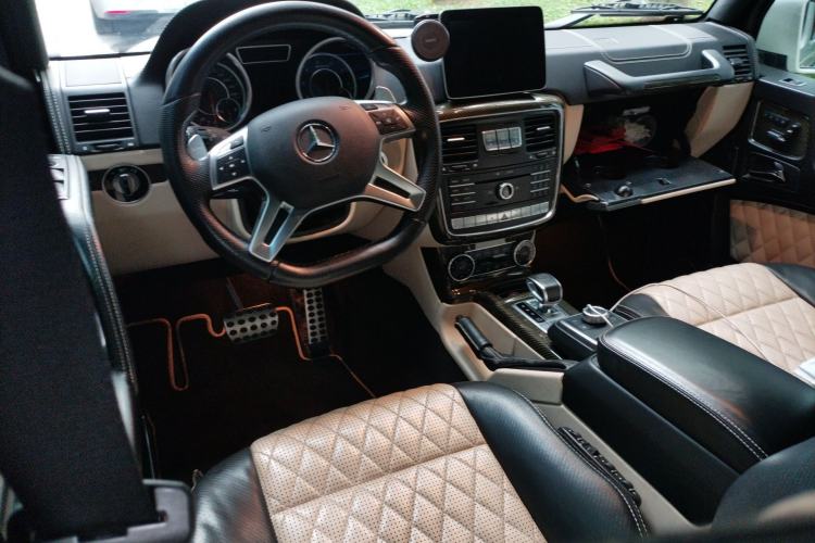 Used Mercedes-Benz G-Class AMG 2016 AMG G 63 Center Console