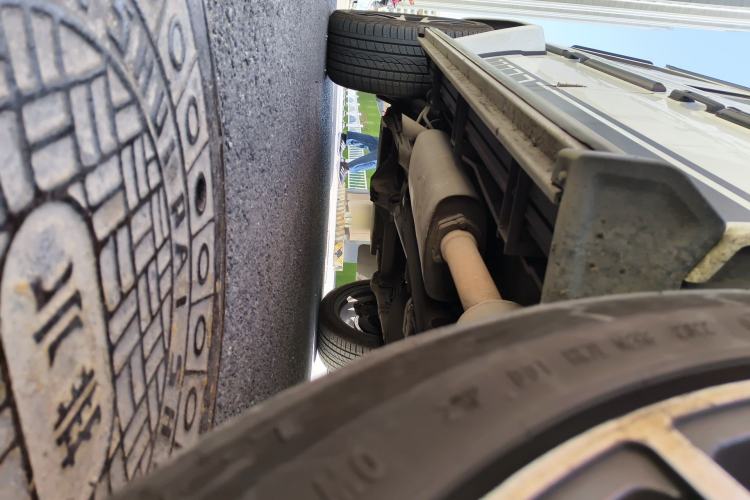 Used Mercedes-Benz G-Class AMG 2016 AMG G 63 Edition 463 Chassis Front Right
