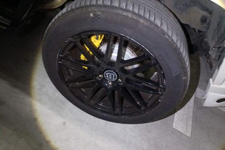 Used Mercedes-Benz G-Class AMG 2016 AMG G 63 Right Front Wheel Hub