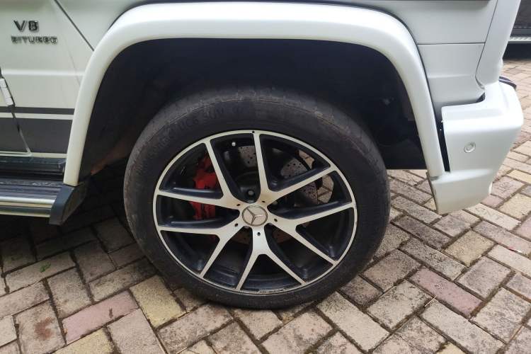 Used Mercedes-Benz G-Class AMG 2016 AMG G 63 Edition 463 Right Front Wheel Hub
