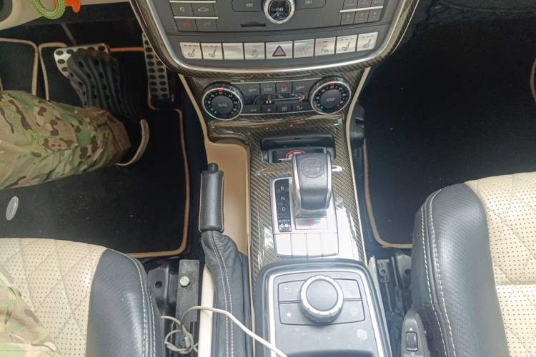 Used Mercedes-Benz G-Class AMG 2018 AMG G 63 Collector's Edition Gear Lever
