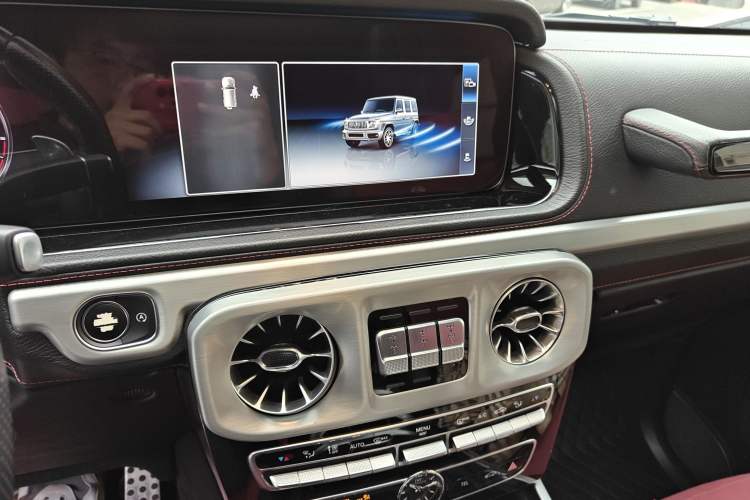 Used Mercedes-Benz G-Class AMG 2019 AMG G 63 Audio And AC Panel