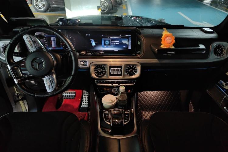 Used Mercedes-Benz G-Class AMG 2019 AMG G 63 First Edition Special Edition Center Console