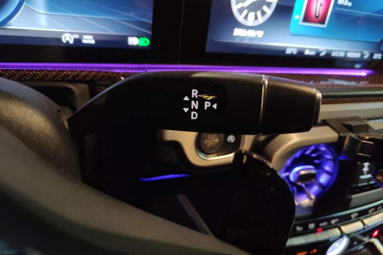 Used Mercedes-Benz G-Class AMG 2019 AMG G 63 First Edition Special Edition Gear Lever