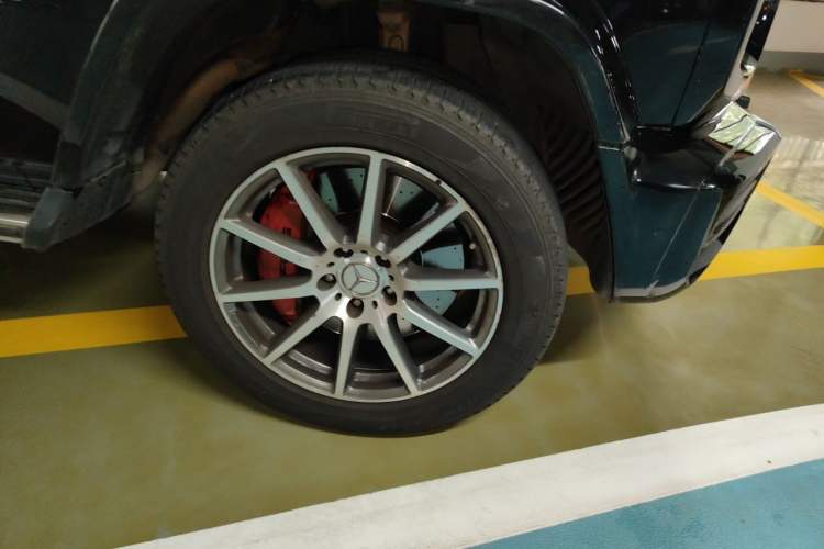 Used Mercedes-Benz G-Class AMG 2019 AMG G 63 First Edition Special Edition Right Front Wheel Hub