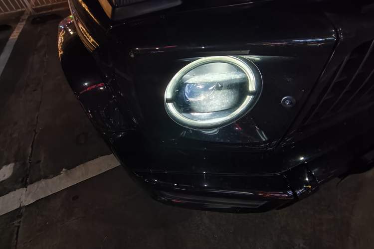 Used Mercedes-Benz G-Class AMG 2020 AMG G 63 Shadow Wings Special Edition Right Front Headlight