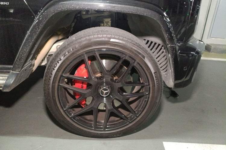 Used Mercedes-Benz G-Class AMG 2022 AMG G 63 Right Front Wheel Hub